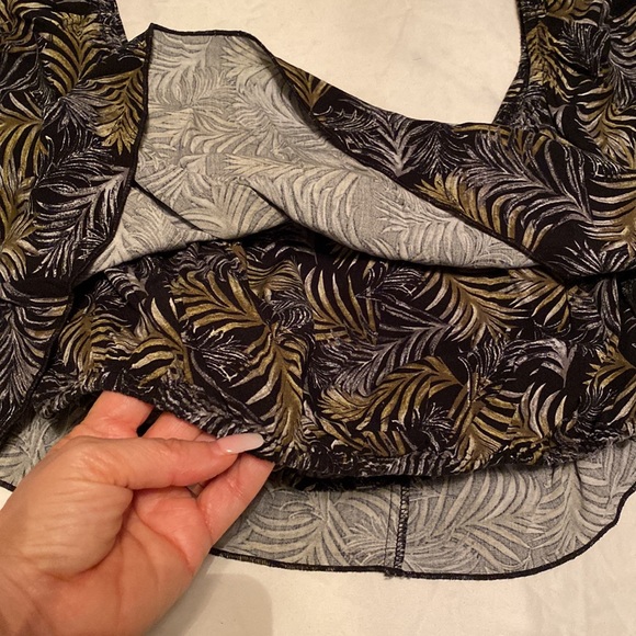 Crop Top by Forever 21. | Size L - Picture 5 of 5